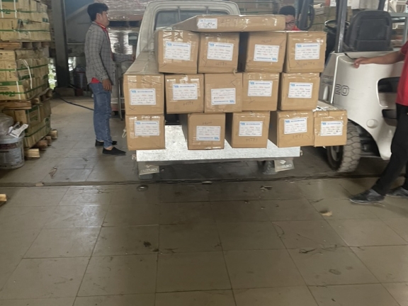 HÌNH ẢNH XUẤT HÀNG TẠI SHOWROOM HÌNH ẢNH XUẤT HÀNG TẠI SHOWROOM